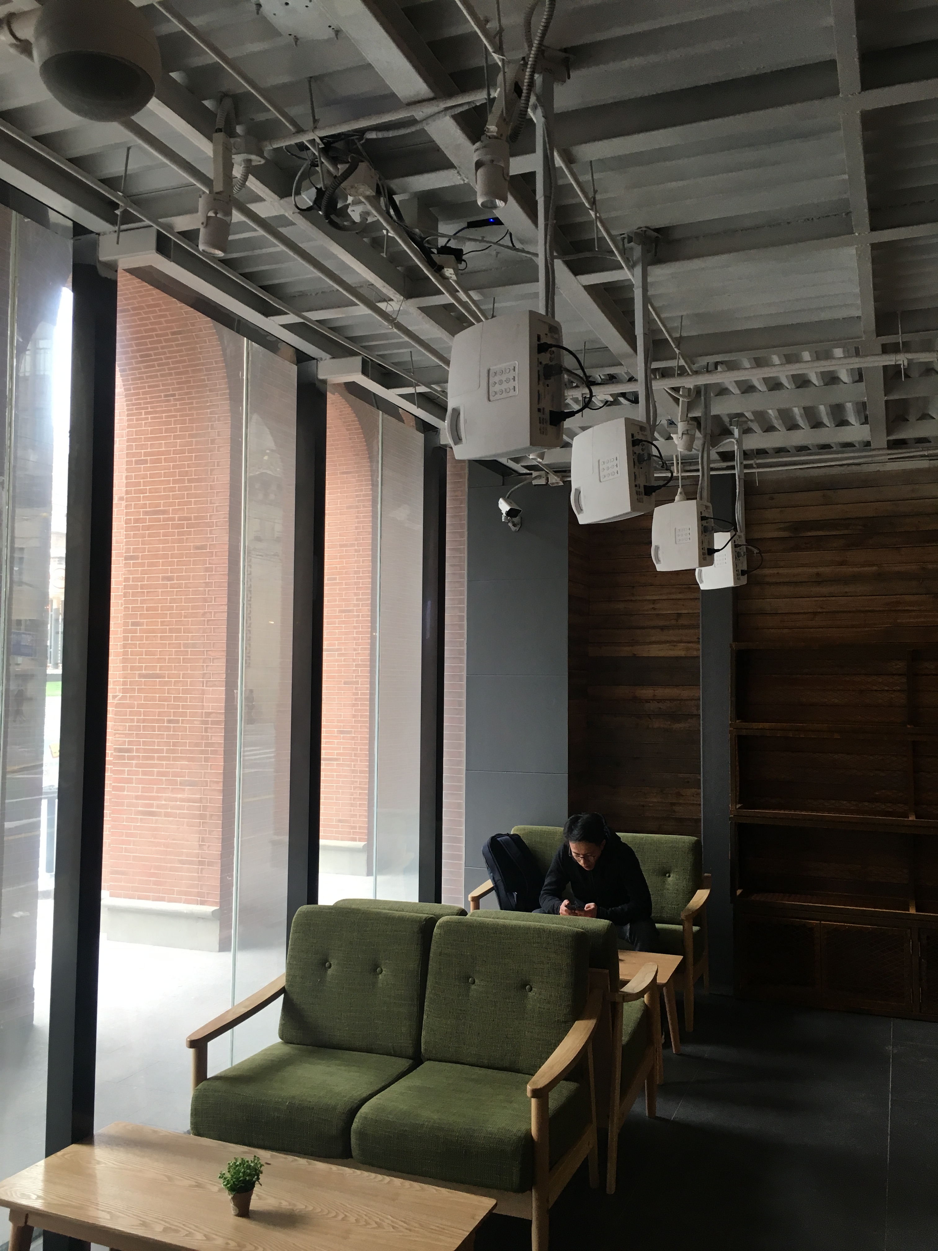 Proje&ccedil;&atilde;o de janela transparente.