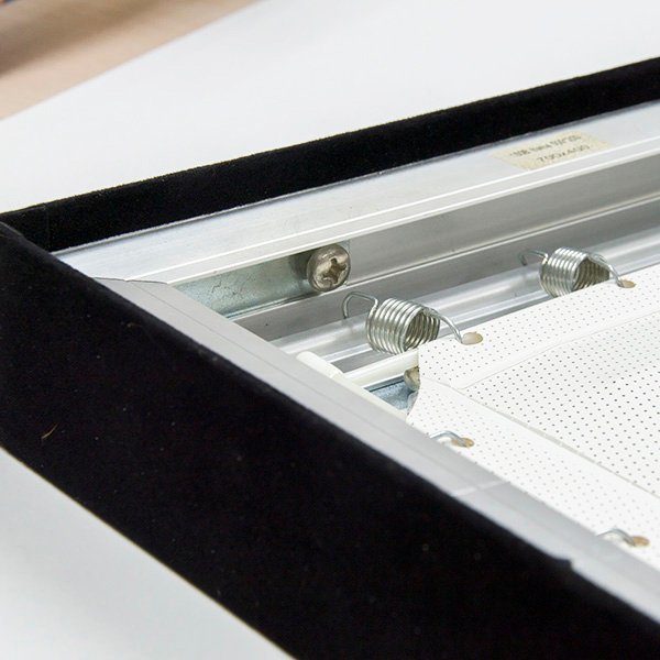 Tela de projetor de home theater com moldura fina curvada